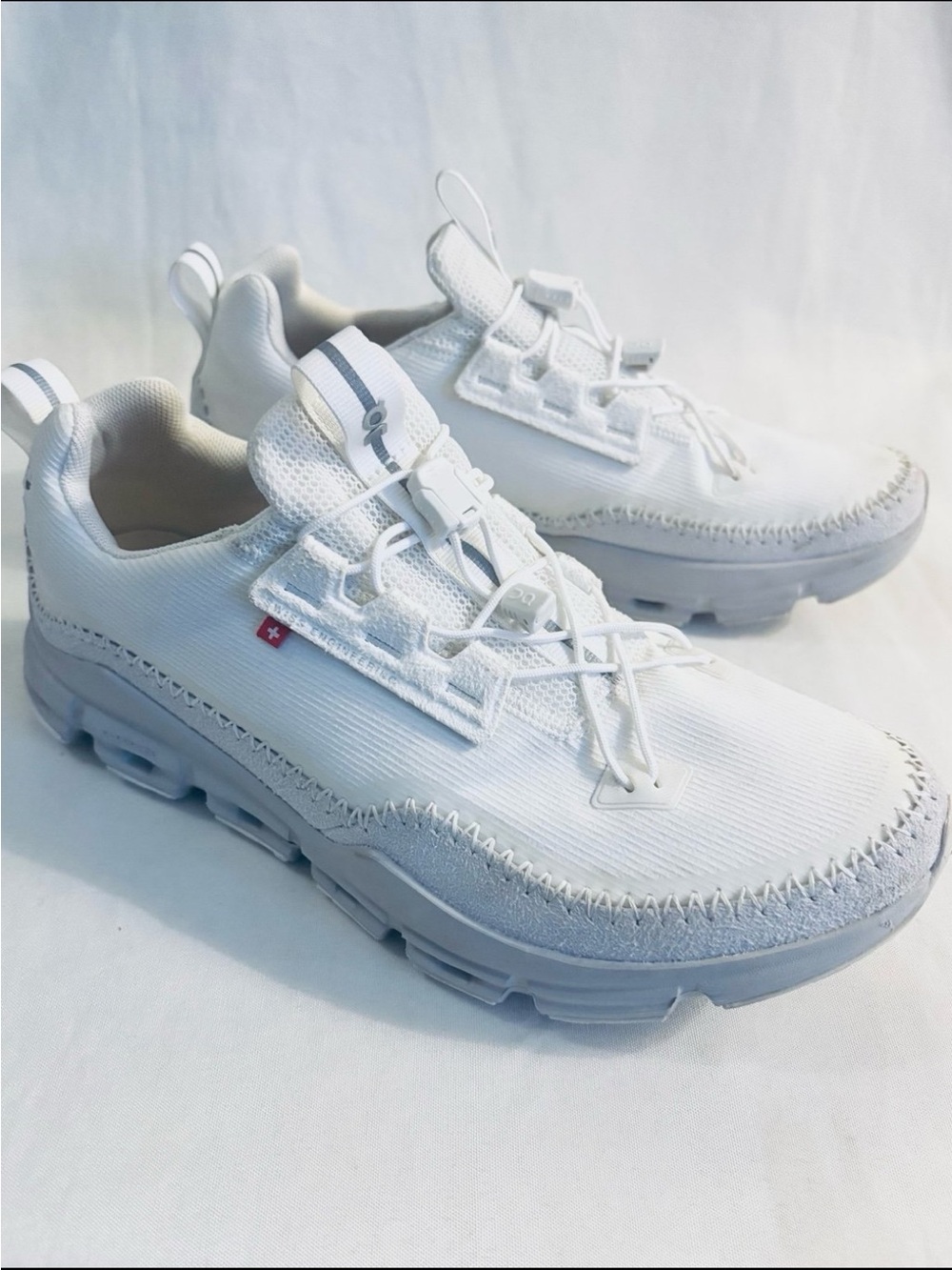 ON CLOUD CLOUDAWAY Running Shoes